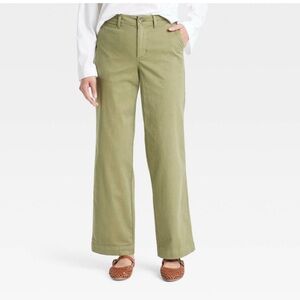Universal Thread. Women’s Olive Green Pants